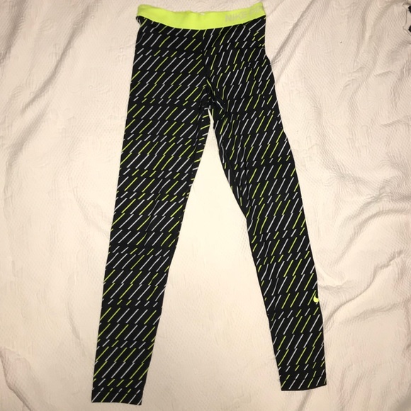 Nike Pants - Nike Pro women’s running pants. Size Medium.